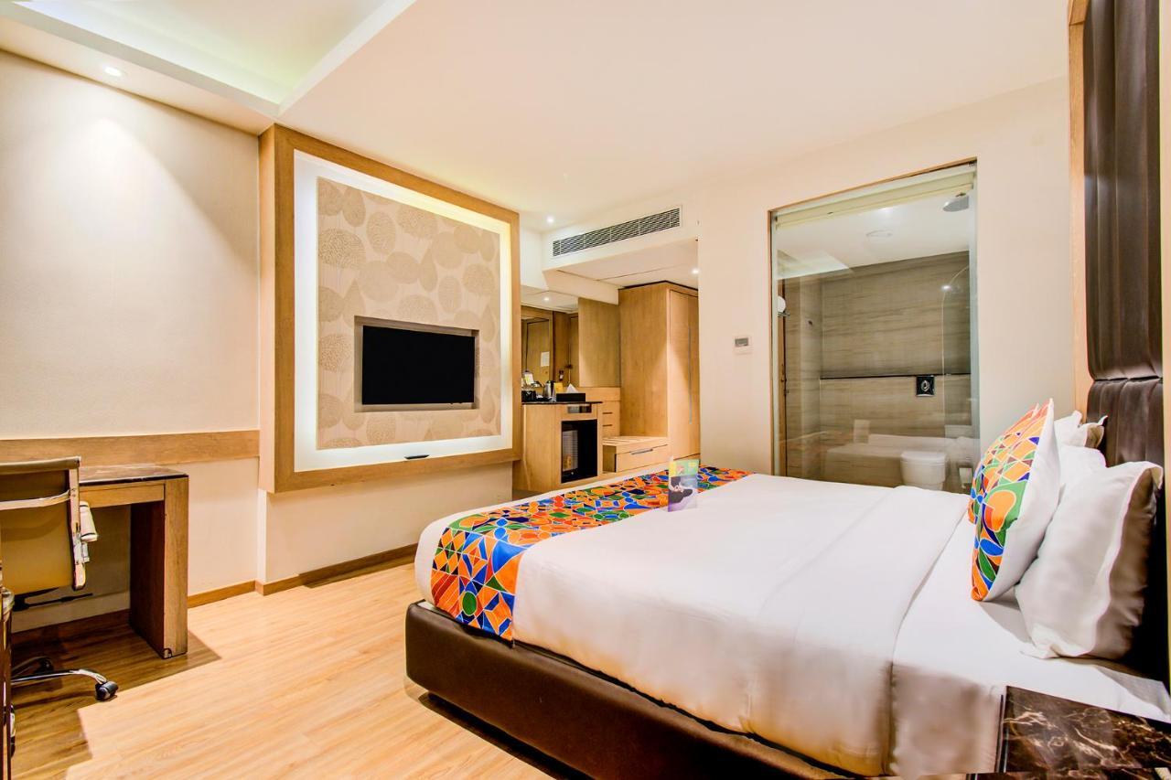 Fabhotel Prime V Hazratganj Lucknow Exterior foto
